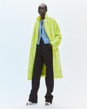 Fotoservizio/FW 22-23/WOMEN/PRESENTAZIONE/DES PHEMMES/DP2/2