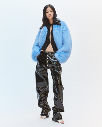 Fotoservizio/FW 22-23/WOMEN/PRESENTAZIONE/DES PHEMMES/DP2/4
