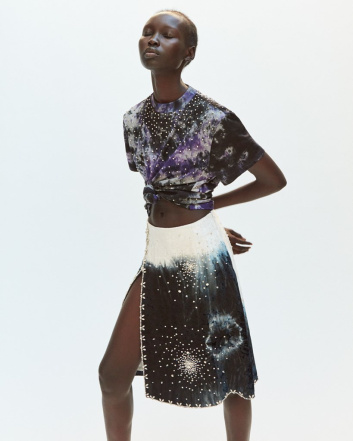 Fotoservizio/FW 22-23/WOMEN/PRESENTAZIONE/DES PHEMMES/DP2/1