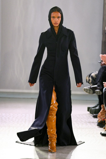 Fotoservizio/FW 22-23/WOMEN/SFILATA/TRUSSARDI/DP2/4