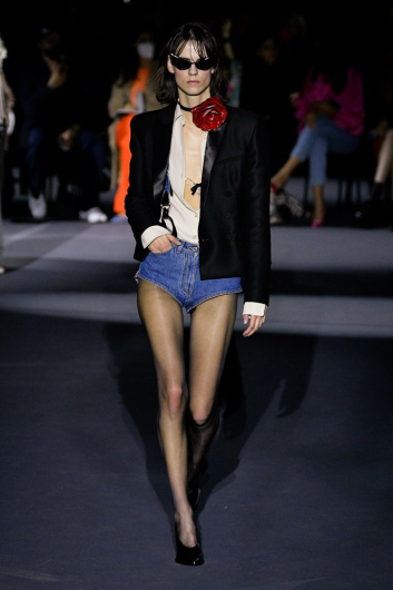 Fotoservizio/FW 22-23/WOMEN/SFILATA/PHILOSOPHY DI LORENZO SERAFINI/DP2/0