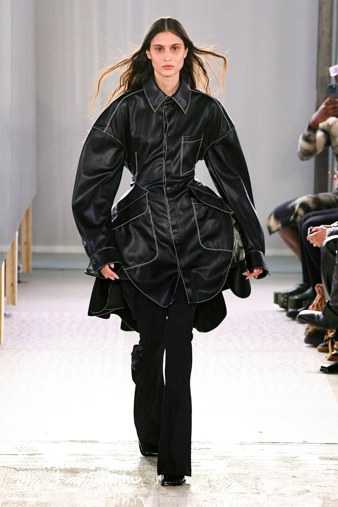 Fotoservizio/FW 22-23/WOMEN/SFILATA/TRUSSARDI/DP2/16