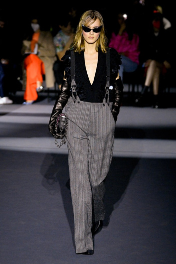 Fotoservizio/FW 22-23/WOMEN/SFILATA/PHILOSOPHY DI LORENZO SERAFINI/DP2/11