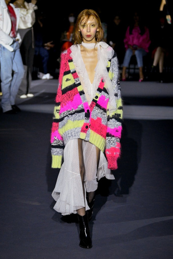 Fotoservizio/FW 22-23/WOMEN/SFILATA/PHILOSOPHY DI LORENZO SERAFINI/DP2/5