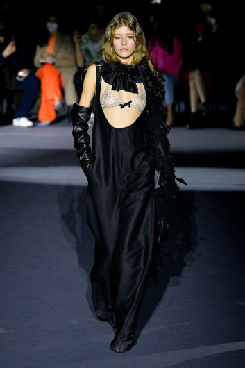 Fotoservizio/FW 22-23/WOMEN/SFILATA/PHILOSOPHY DI LORENZO SERAFINI/DP2/19
