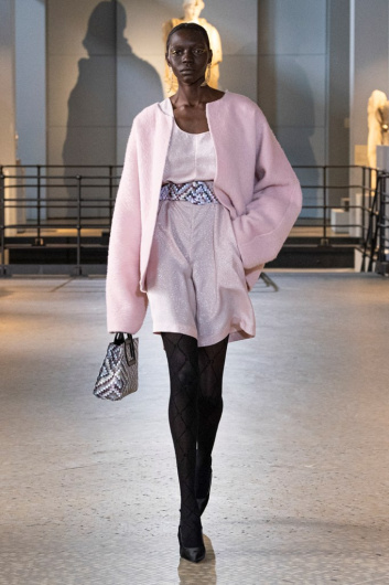Fotoservizio/FW 22-23/WOMEN/SFILATA/LAURA BIAGIOTTI/DP2/2