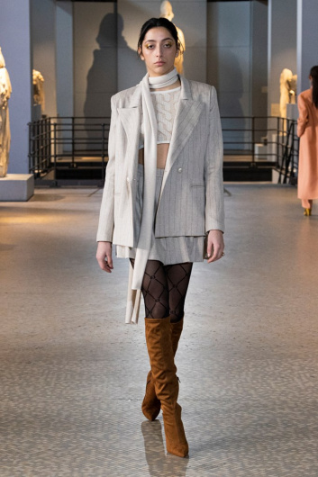 Fotoservizio/FW 22-23/WOMEN/SFILATA/LAURA BIAGIOTTI/DP2/6