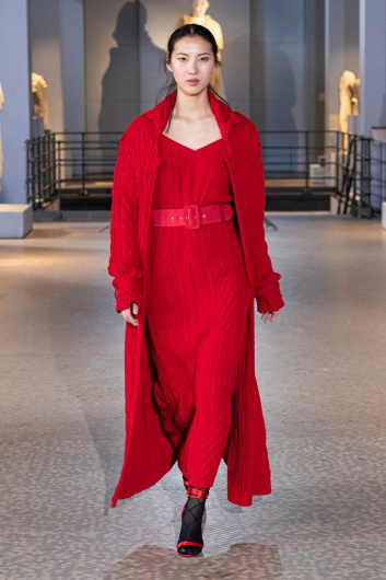 Fotoservizio/FW 22-23/WOMEN/SFILATA/LAURA BIAGIOTTI/DP2/17