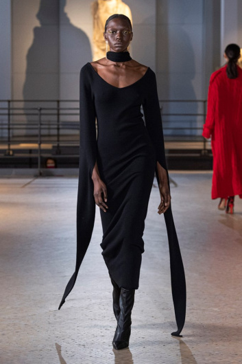 Fotoservizio/FW 22-23/WOMEN/SFILATA/LAURA BIAGIOTTI/DP2/18