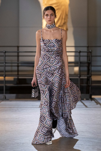 Fotoservizio/FW 22-23/WOMEN/SFILATA/LAURA BIAGIOTTI/DP2/28