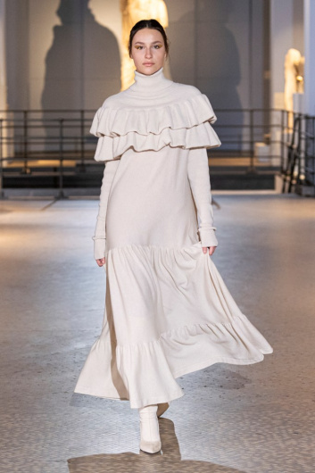 Fotoservizio/FW 22-23/WOMEN/SFILATA/LAURA BIAGIOTTI/DP2/32