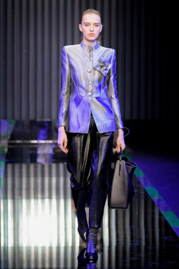 Fotoservizio/FW 22-23/WOMEN/SFILATA/GIORGIO ARMANI/DP2/8