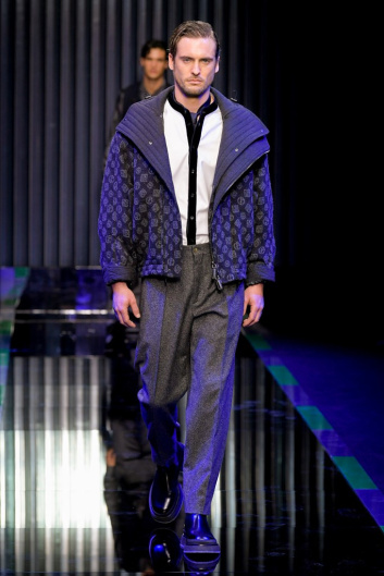 Fotoservizio/FW 22-23/WOMEN/SFILATA/GIORGIO ARMANI/DP2/15