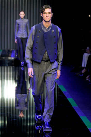 Fotoservizio/FW 22-23/WOMEN/SFILATA/GIORGIO ARMANI/DP2/16