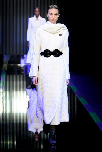 Fotoservizio/FW 22-23/WOMEN/SFILATA/GIORGIO ARMANI/DP2/23