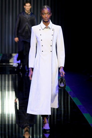 Fotoservizio/FW 22-23/WOMEN/SFILATA/GIORGIO ARMANI/DP2/24