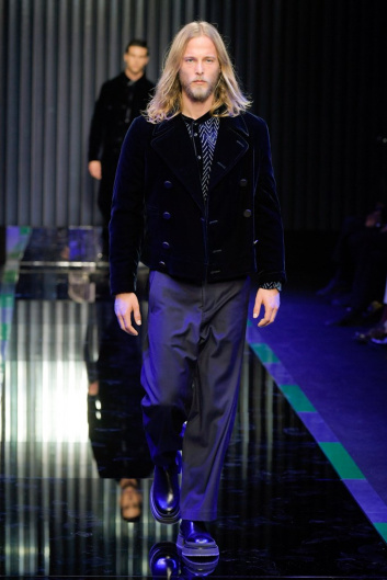 Fotoservizio/FW 22-23/WOMEN/SFILATA/GIORGIO ARMANI/DP2/36