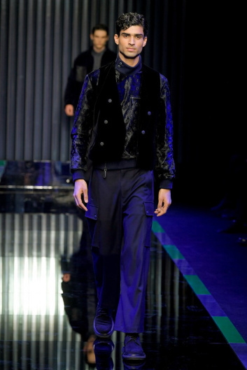 Fotoservizio/FW 22-23/WOMEN/SFILATA/GIORGIO ARMANI/DP2/38