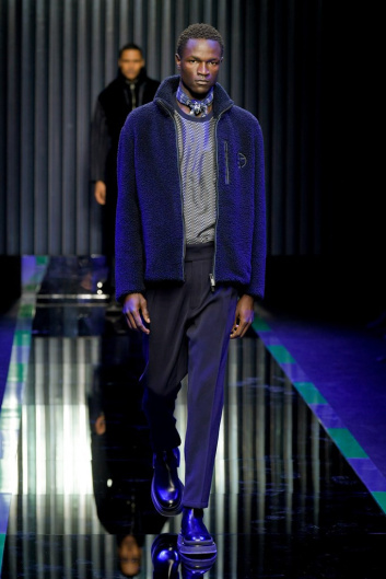 Fotoservizio/FW 22-23/WOMEN/SFILATA/GIORGIO ARMANI/DP2/40