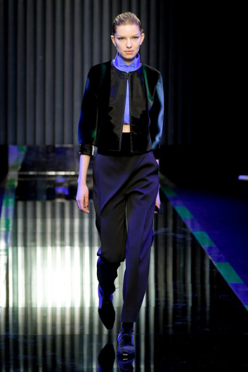Fotoservizio/FW 22-23/WOMEN/SFILATA/GIORGIO ARMANI/DP2/70