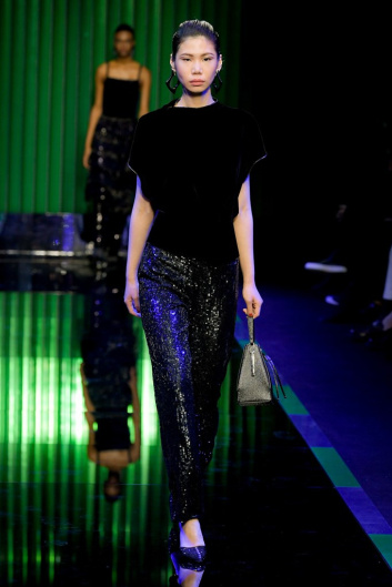 Fotoservizio/FW 22-23/WOMEN/SFILATA/GIORGIO ARMANI/DP2/76