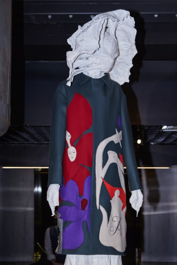 Fotoservizio/FW 22-23/WOMEN/PRESENTAZIONE/TIZIANO GUARDINI/DP2/8