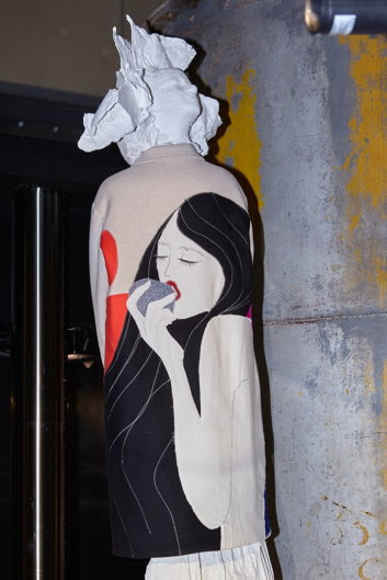 Fotoservizio/FW 22-23/WOMEN/PRESENTAZIONE/TIZIANO GUARDINI/DP2/9