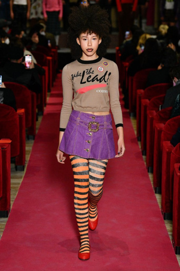 Fotoservizio/FW 22-23/WOMEN/SFILATA/CORMIO/DP2/0