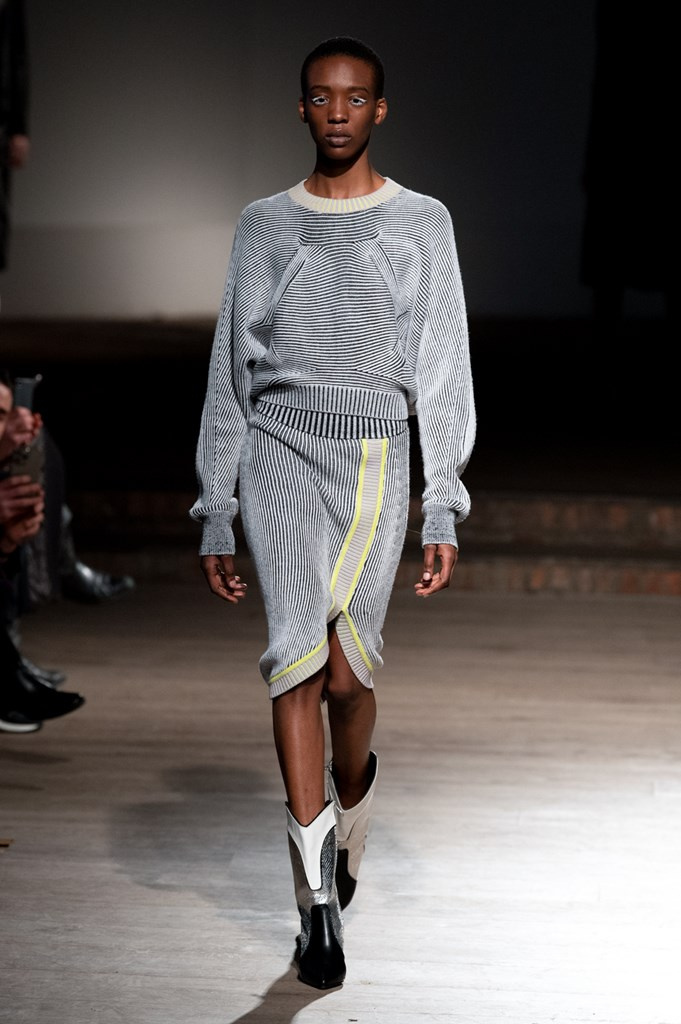 Fotoservizio/FW 22-23/WOMEN/SFILATA/FRANCESCA LIBERATORE/DP2/6