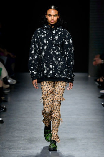 Fotoservizio/FW 22-23/WOMEN/SFILATA/ALEXANDRA MOURA/DP2/6