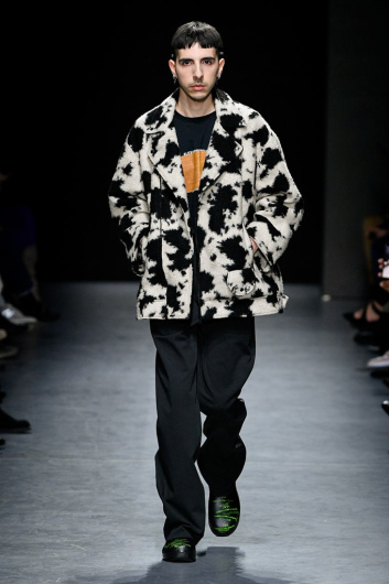 Fotoservizio/FW 22-23/WOMEN/SFILATA/ALEXANDRA MOURA/DP2/15