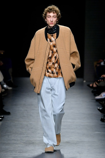 Fotoservizio/FW 22-23/WOMEN/SFILATA/ALEXANDRA MOURA/DP2/16
