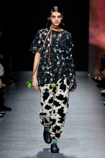 Fotoservizio/FW 22-23/WOMEN/SFILATA/ALEXANDRA MOURA/DP2/17