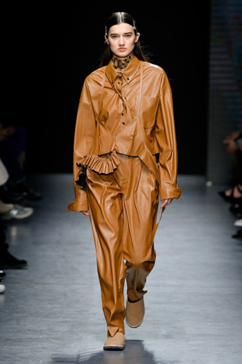 Fotoservizio/FW 22-23/WOMEN/SFILATA/ALEXANDRA MOURA/DP2/11