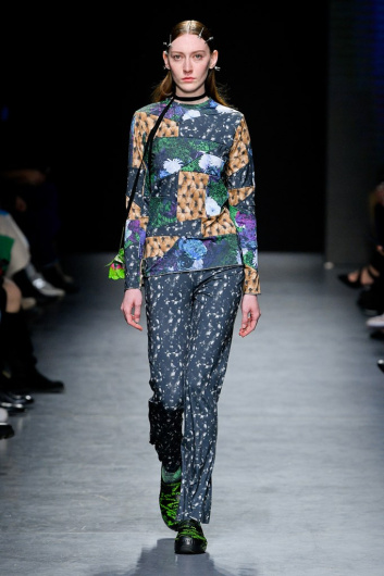 Fotoservizio/FW 22-23/WOMEN/SFILATA/ALEXANDRA MOURA/DP2/21