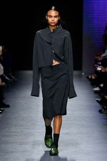 Fotoservizio/FW 22-23/WOMEN/SFILATA/ALEXANDRA MOURA/DP2/22