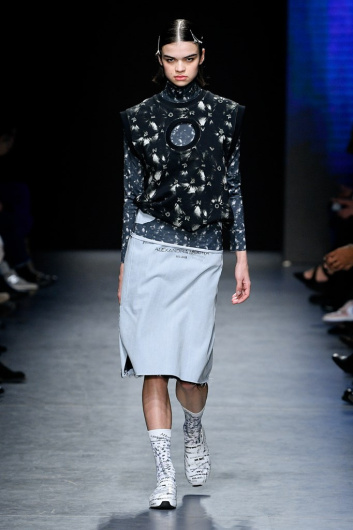 Fotoservizio/FW 22-23/WOMEN/SFILATA/ALEXANDRA MOURA/DP2/23