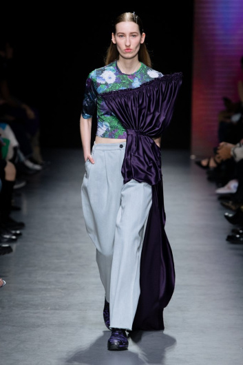 Fotoservizio/FW 22-23/WOMEN/SFILATA/ALEXANDRA MOURA/DP2/34