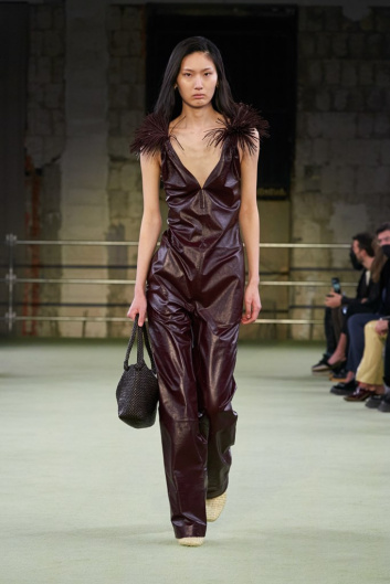 Fotoservizio/FW 22-23/WOMEN/SFILATA/BOTTEGA VENETA/DP2/6