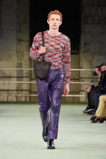 Fotoservizio/FW 22-23/WOMEN/SFILATA/BOTTEGA VENETA/DP2/22