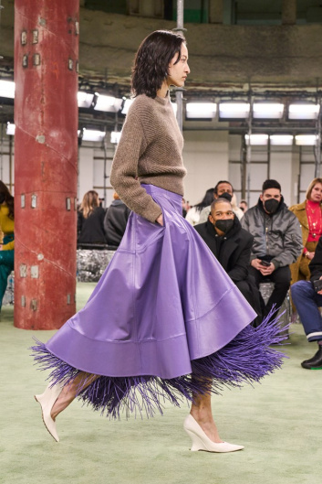Fotoservizio/FW 22-23/WOMEN/SFILATA/BOTTEGA VENETA/DP2/23