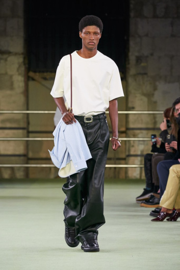 Fotoservizio/FW 22-23/WOMEN/SFILATA/BOTTEGA VENETA/DP2/33