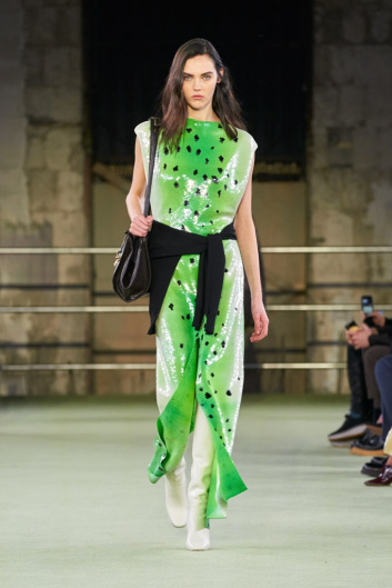 Fotoservizio/FW 22-23/WOMEN/SFILATA/BOTTEGA VENETA/DP2/42