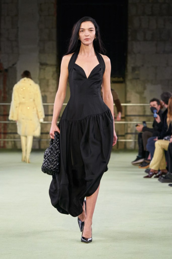 Fotoservizio/FW 22-23/WOMEN/SFILATA/BOTTEGA VENETA/DP2/53