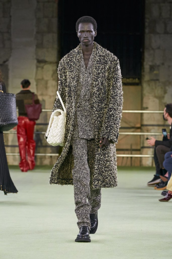 Fotoservizio/FW 22-23/WOMEN/SFILATA/BOTTEGA VENETA/DP2/63