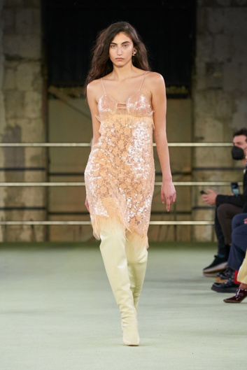 Fotoservizio/FW 22-23/WOMEN/SFILATA/BOTTEGA VENETA/DP2/68