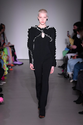 Fotoservizio/FW 22-23/WOMEN/SFILATA/MSGM/DP2/22