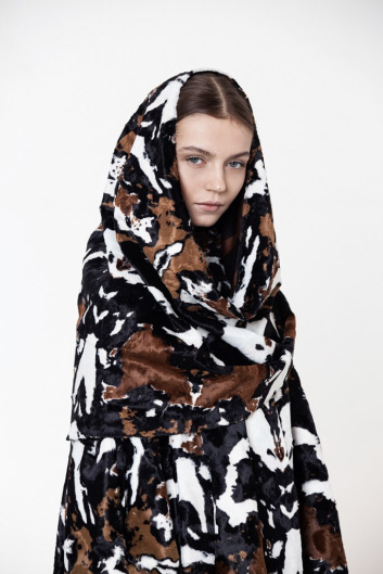 Fotoservizio/FW 22-23/WOMEN/PRESENTAZIONE/GIANLUCA CAPANNOLO/DP2/35