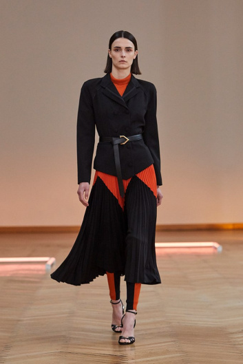 Fotoservizio/FW 22-23/WOMEN/PRESENTAZIONE/RAMZEN/DP2/10