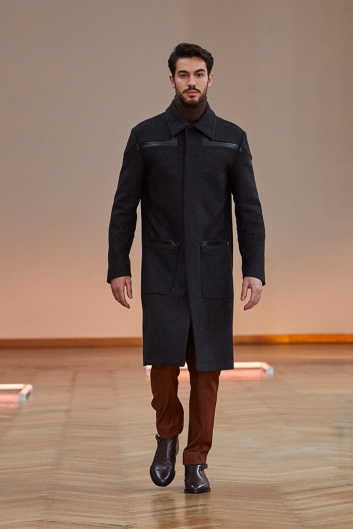 Fotoservizio/FW 22-23/WOMEN/PRESENTAZIONE/RAMZEN/DP2/11